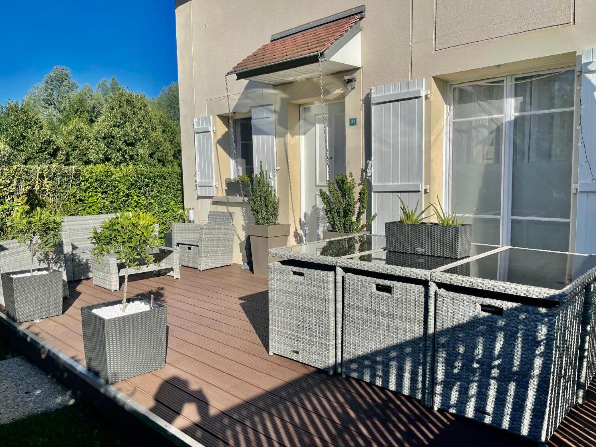 Chambres D'Hotes A Themes A 2,4Km Du Parc Magny-le-Hongre Εξωτερικό φωτογραφία